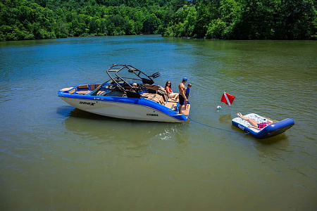 Катер Yamaha 222XE